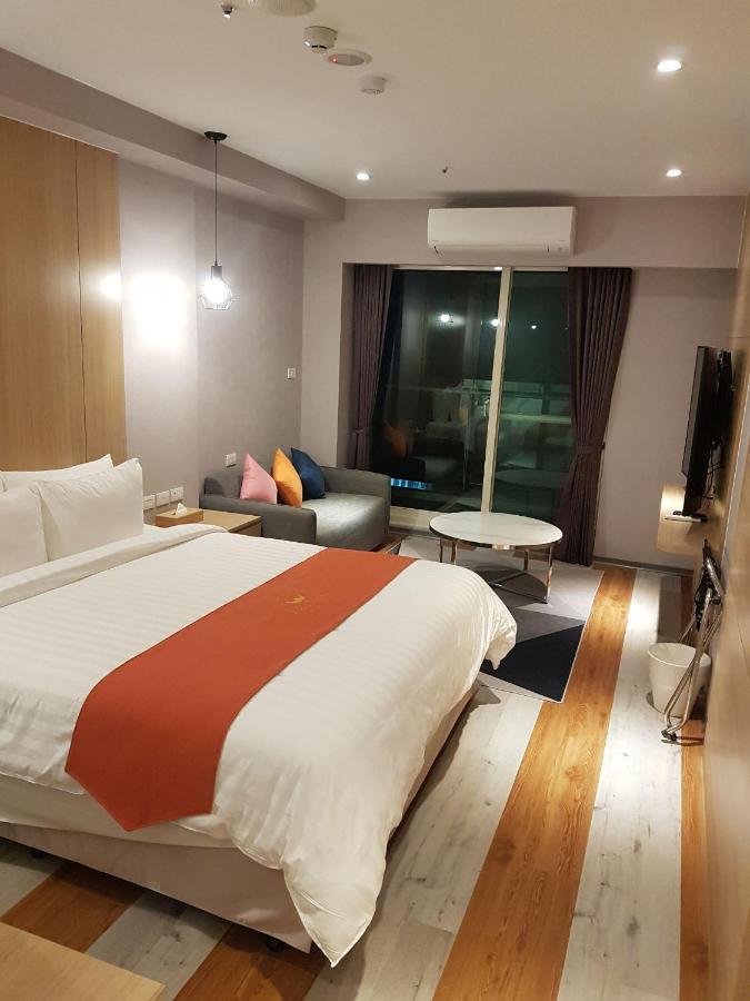 Bentley Hotel Zhongli Exterior photo
