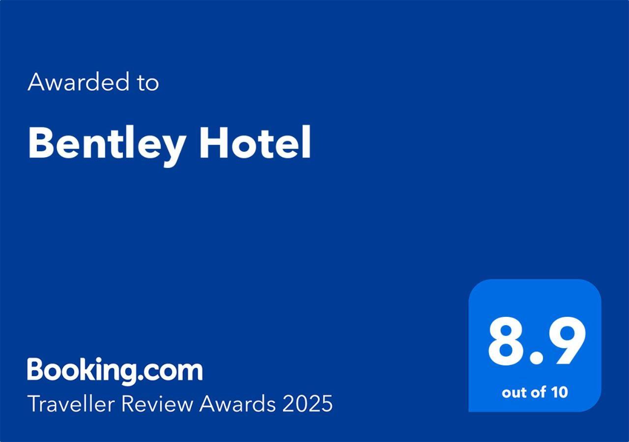Bentley Hotel Zhongli Exterior photo